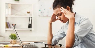 طرق سريعة لعلاج الصداع