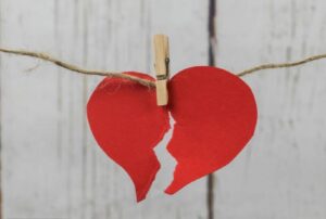 8 نصائح تساعد على تخطي العلاقات السابقة والمؤذية