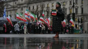 الإيكونوميست: صمت عربي حذر تجاه احتجاجات إيران وسط ترقب لانهيار محتمل للنظام