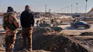 العراق يدعو أوروبا إلى استعادة ومحاكمة مقاتلي داعش المنقولين من سوريا